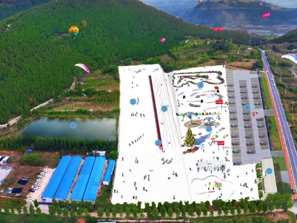 滑雪場(chǎng)